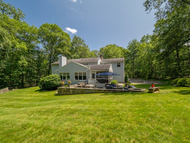 30 Wild Duck Road, Wilton, CT 06897