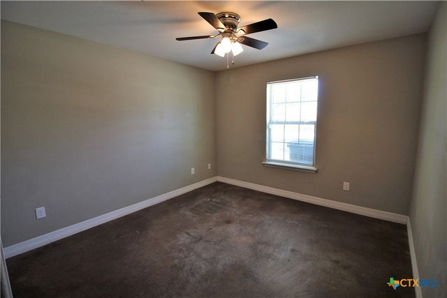 1017 S 9th Street, Copperas Cove, TX 76522