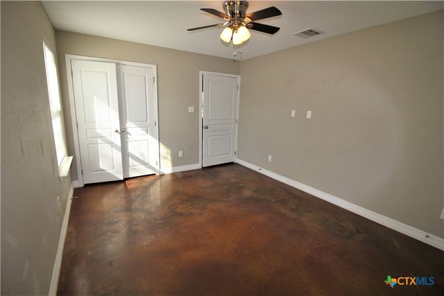 1017 S 9th Street, Copperas Cove, TX 76522