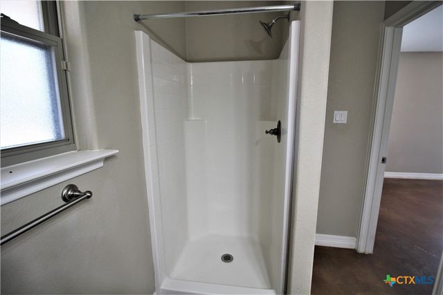 1017 S 9th Street, Copperas Cove, TX 76522