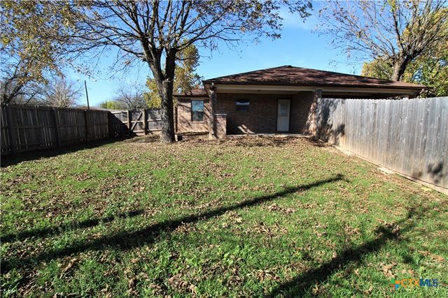 1017 S 9th Street, Copperas Cove, TX 76522