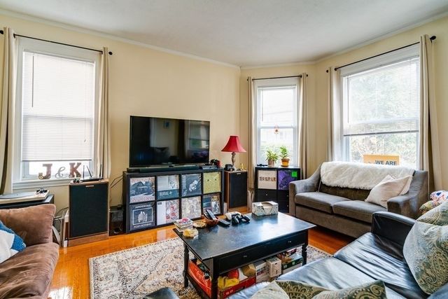 36 Hewlett St 1, Boston, MA 02131