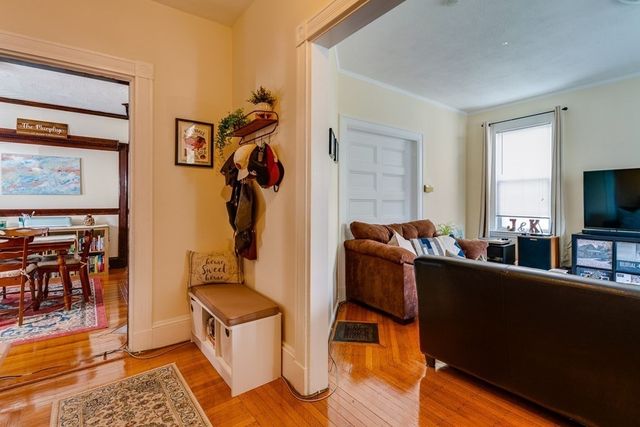 36 Hewlett St 1, Boston, MA 02131