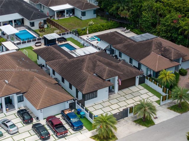 1550 SW 89th Ct, Miami, FL 33174