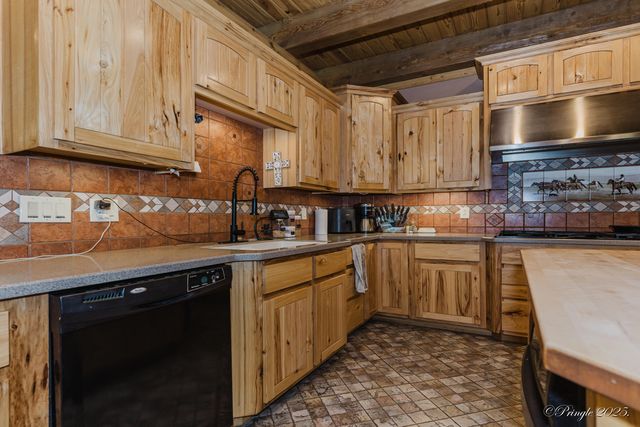 Hc 64 Box 6015, West Plains, MO 65775