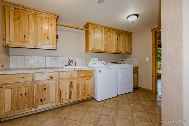 Hc 64 Box 6015, West Plains, MO 65775