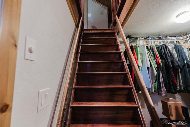 Hc 64 Box 6015, West Plains, MO 65775