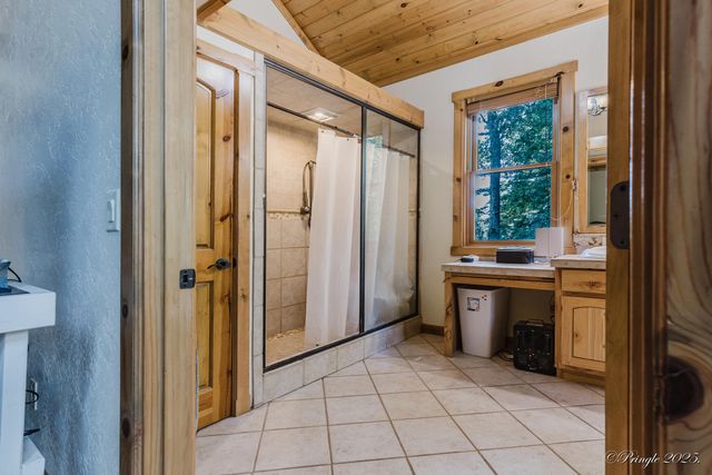 Hc 64 Box 6015, West Plains, MO 65775