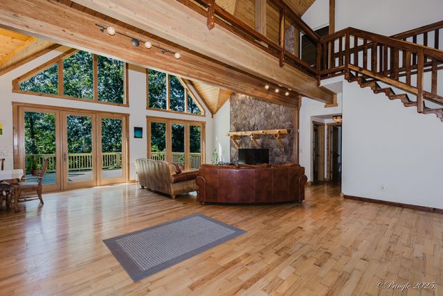 Hc 64 Box 6015, West Plains, MO 65775