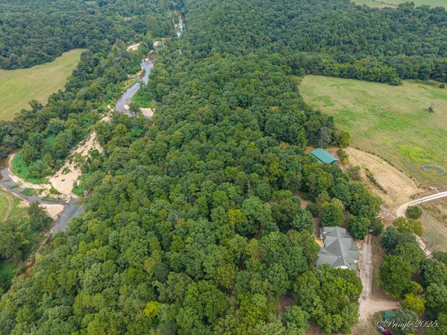 Hc 64 Box 6015, West Plains, MO 65775