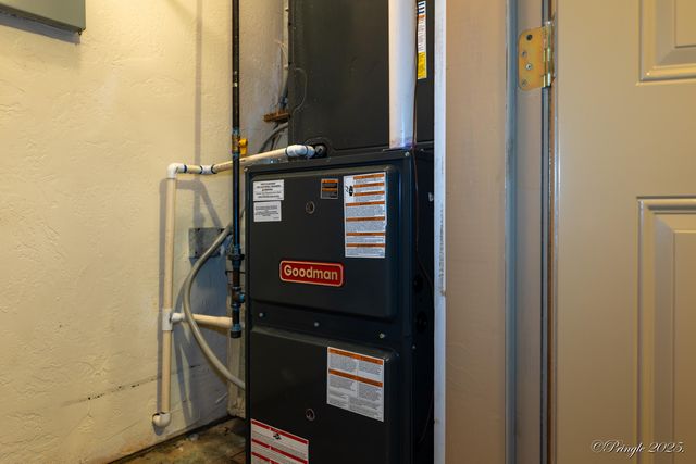 Hc 64 Box 6015, West Plains, MO 65775