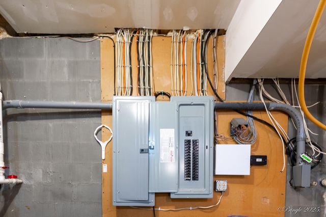 Hc 64 Box 6015, West Plains, MO 65775