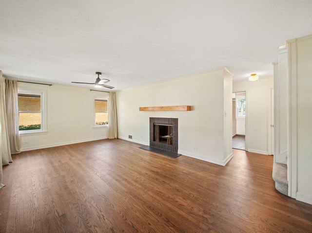 361 Bryant Avenue, Glen Ellyn, IL 60137