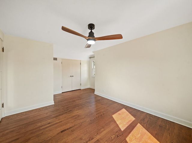 361 Bryant Avenue, Glen Ellyn, IL 60137