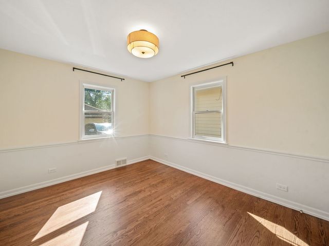 361 Bryant Avenue, Glen Ellyn, IL 60137
