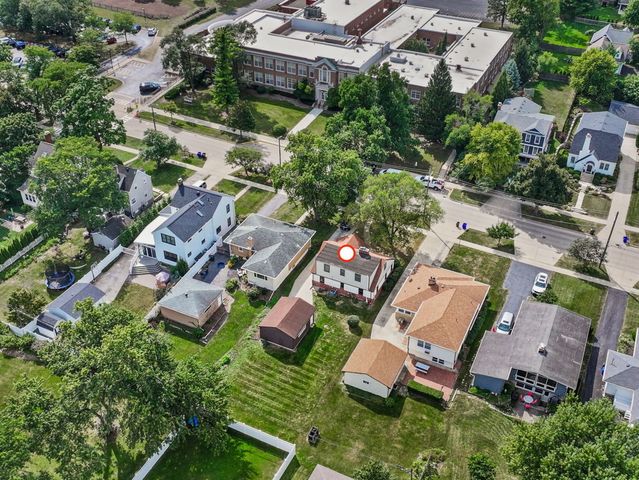 361 Bryant Avenue, Glen Ellyn, IL 60137