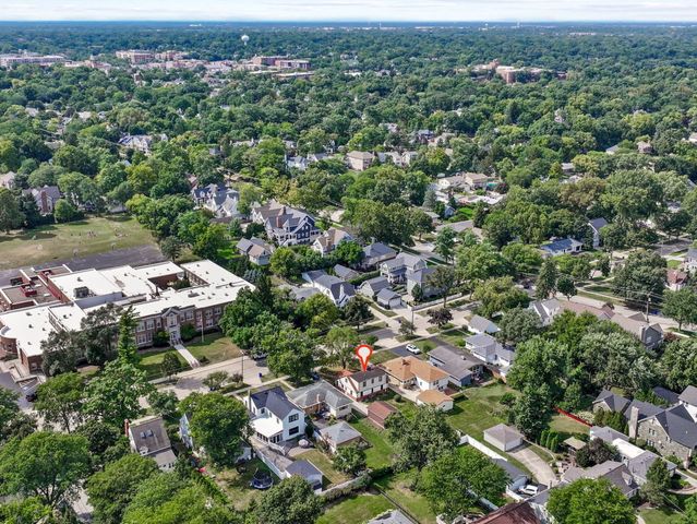 361 Bryant Avenue, Glen Ellyn, IL 60137