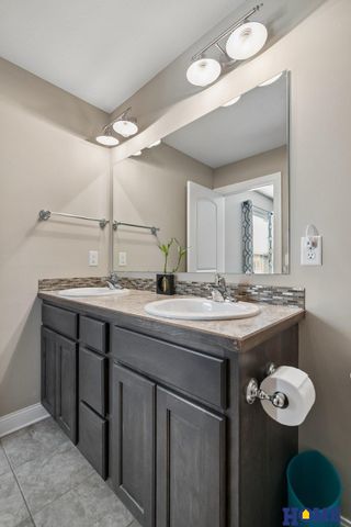 3120 King Ridge Court, Lincoln, NE 68504