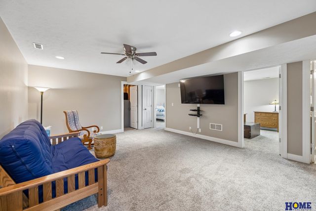 3120 King Ridge Court, Lincoln, NE 68504