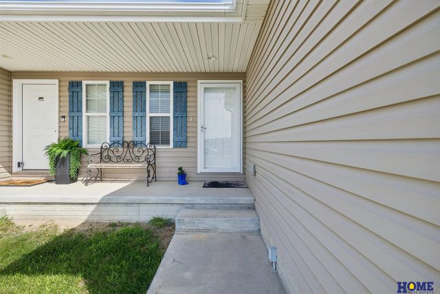 3120 King Ridge Court, Lincoln, NE 68504
