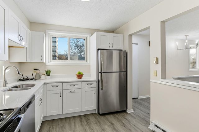 330 Ford Road 4, Saint Louis Park, MN 55426