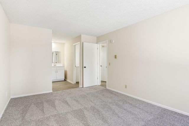 330 Ford Road 4, Saint Louis Park, MN 55426