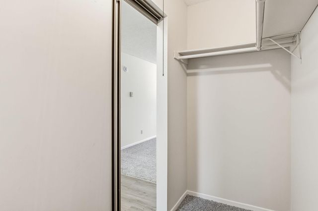 330 Ford Road 4, Saint Louis Park, MN 55426