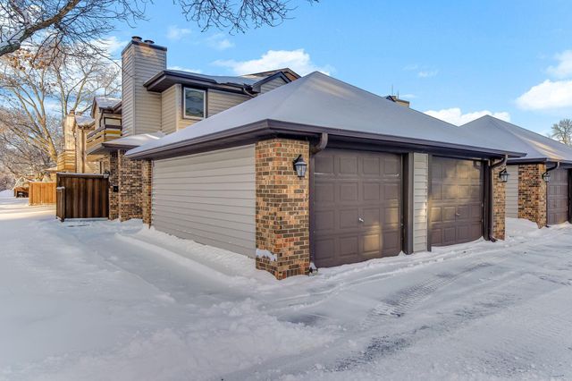 330 Ford Road 4, Saint Louis Park, MN 55426