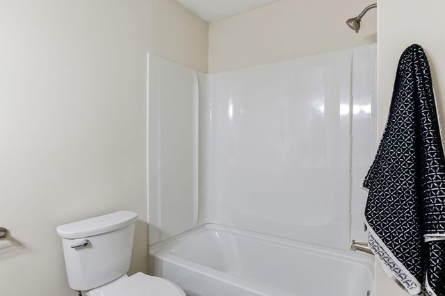 330 Ford Road 4, Saint Louis Park, MN 55426