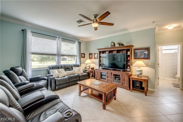 3613 Valle Santa CIR, Cape Coral, FL 33909