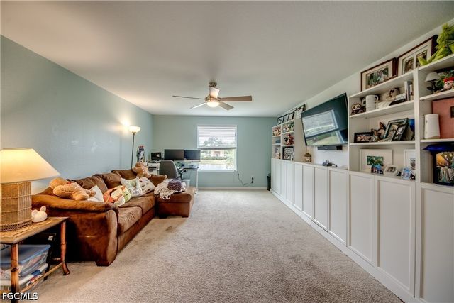3613 Valle Santa CIR, Cape Coral, FL 33909