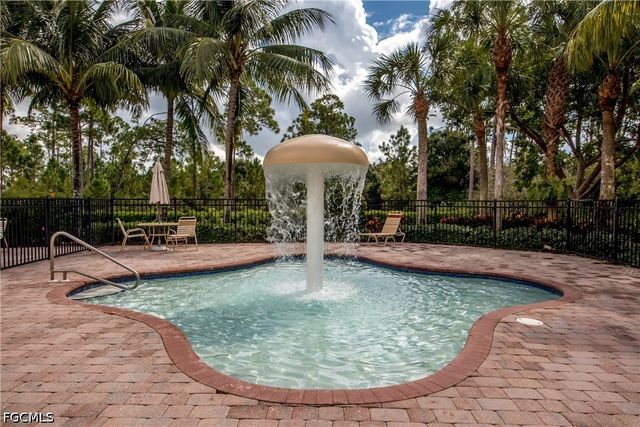 3613 Valle Santa CIR, Cape Coral, FL 33909
