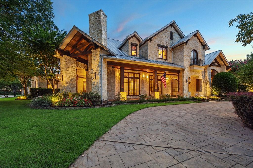 31 Sandalwood Drive, Houston, TX 77024