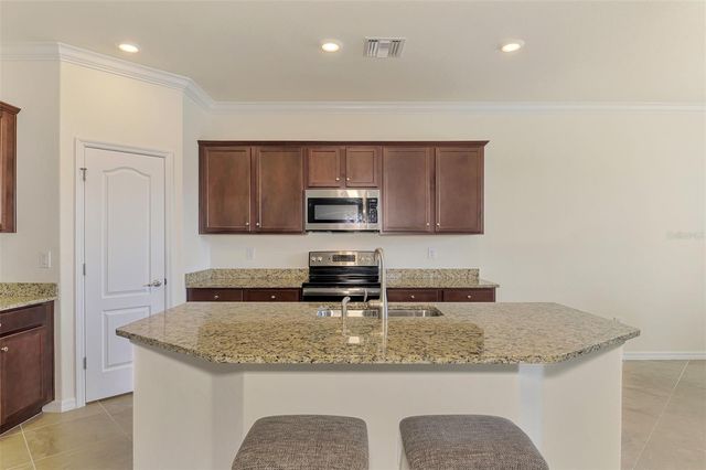 10065 COZY GROVE DRIVE, Venice, FL 34293