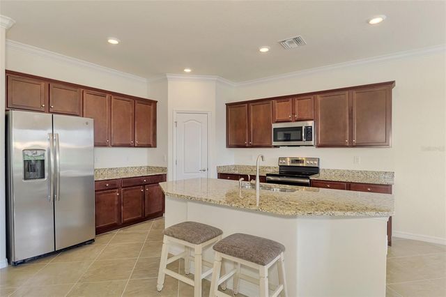 10065 COZY GROVE DRIVE, Venice, FL 34293