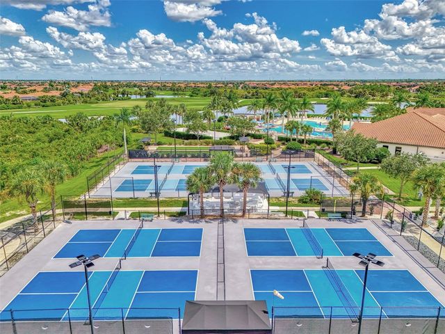 10065 COZY GROVE DRIVE, Venice, FL 34293
