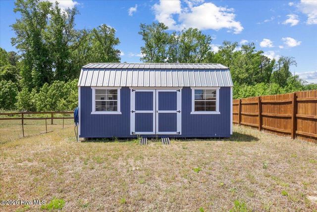 119 Auburn Bay Drive, Pikeville, NC 27863