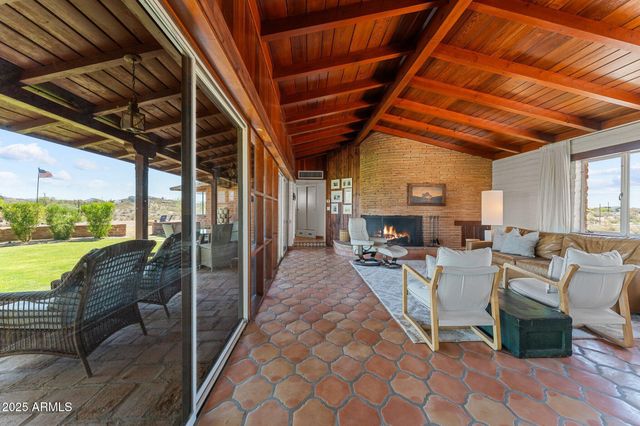 890 W PALO VERDE Drive, Wickenburg, AZ 85390