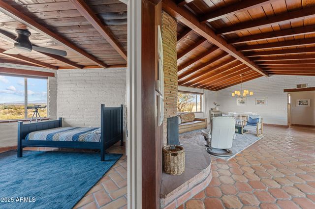 890 W PALO VERDE Drive, Wickenburg, AZ 85390