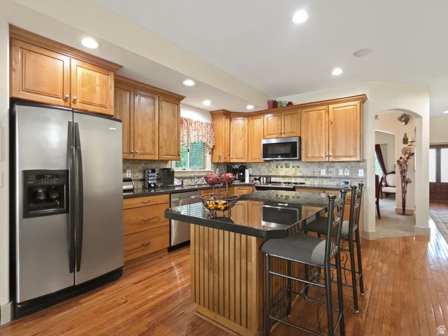 573 CANYON VIEW CIR, North Salt Lake, UT 84054