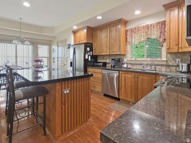 573 CANYON VIEW CIR, North Salt Lake, UT 84054