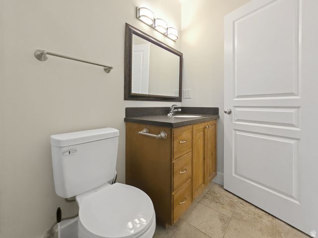 573 CANYON VIEW CIR, North Salt Lake, UT 84054
