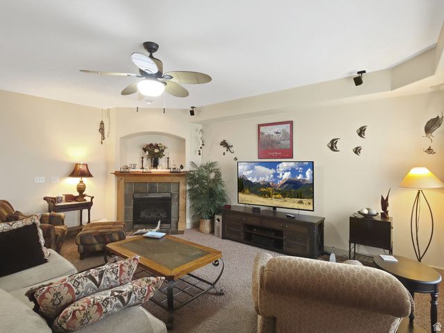 573 CANYON VIEW CIR, North Salt Lake, UT 84054