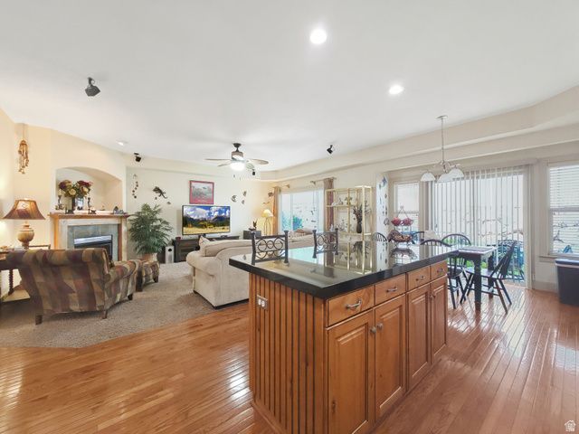 573 CANYON VIEW CIR, North Salt Lake, UT 84054