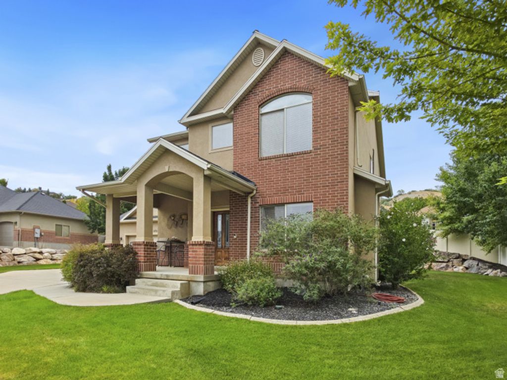 573 CANYON VIEW CIR, North Salt Lake, UT 84054 — photo 3