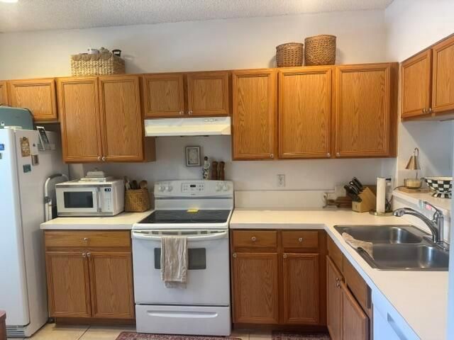 5122 Palmbrooke Circle, West Palm Beach, FL 33417