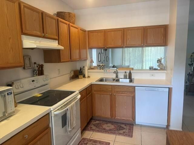 5122 Palmbrooke Circle, West Palm Beach, FL 33417