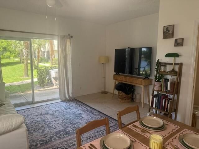 5122 Palmbrooke Circle, West Palm Beach, FL 33417