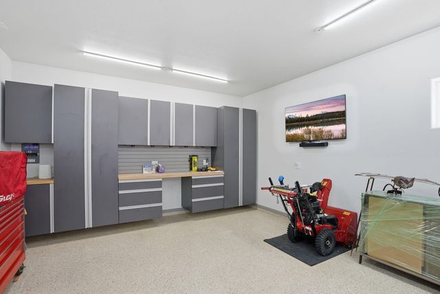 2440 Linnet Lane, Redmond, OR 97756