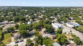 1818 E Crockett St, San Antonio, TX 78202